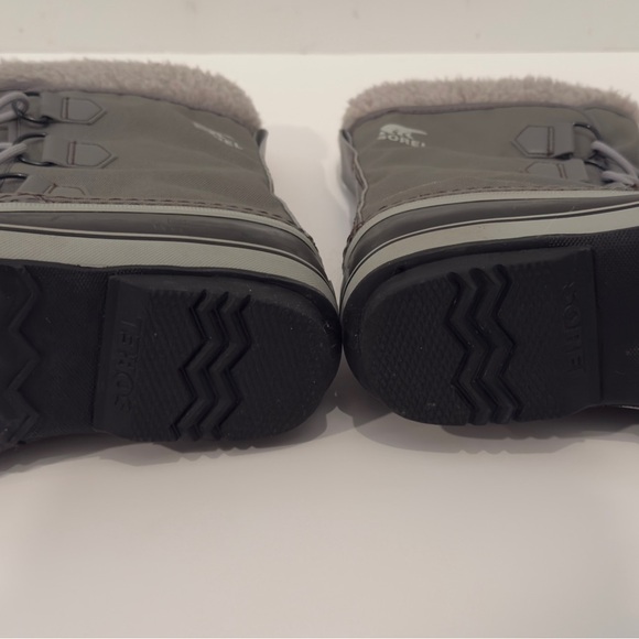 Sorel Black and Gray Winter Boots - Picture 4 of 5